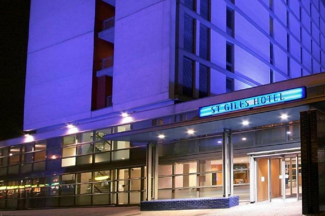 St Giles Heathrow - A St Giles Hotel Feltham Exterior photo